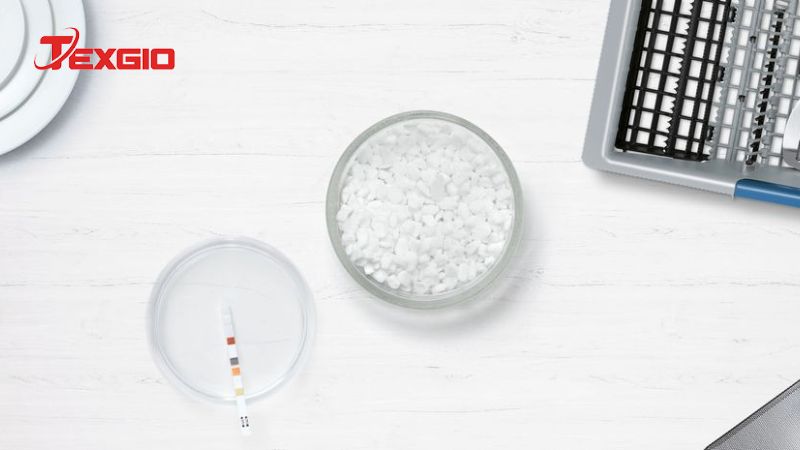 Tại sao phải dùng muối cho máy rửa bát? Cách thêm muối vào