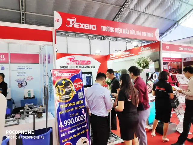 gian hàng texgio luôn đông khách hàng bất chấp covid