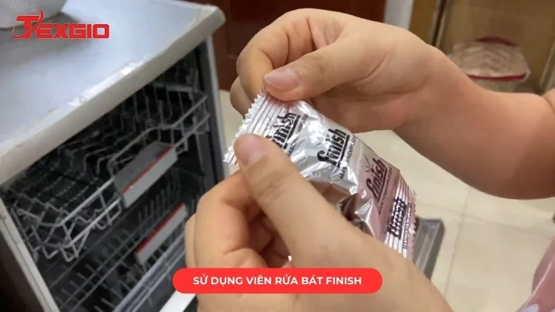 Sử dụng viên rửa chén Finish giúp ngăn ngừa nấm mốc